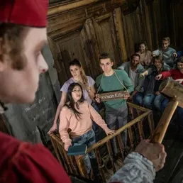 A fashion killer is convicted at the Berlin Dungeon.