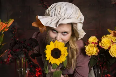 Sour Flower Show | The London Dungeon