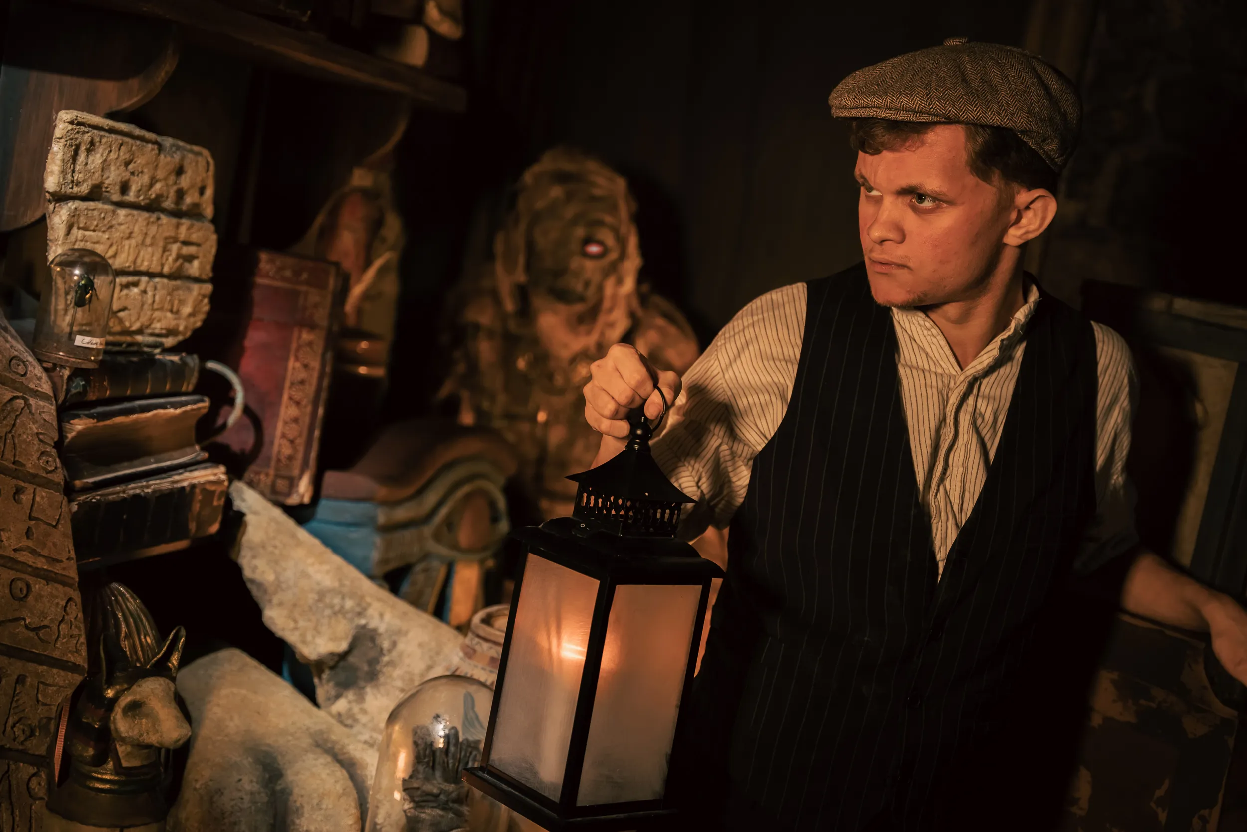 2MB LONDON DUNGEONS MUMMY 27