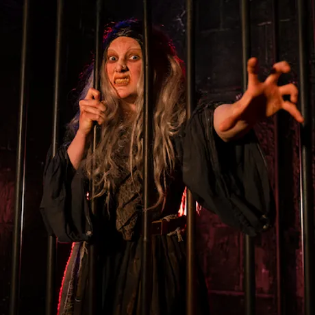 London Dungeons 60 2 (Edit)